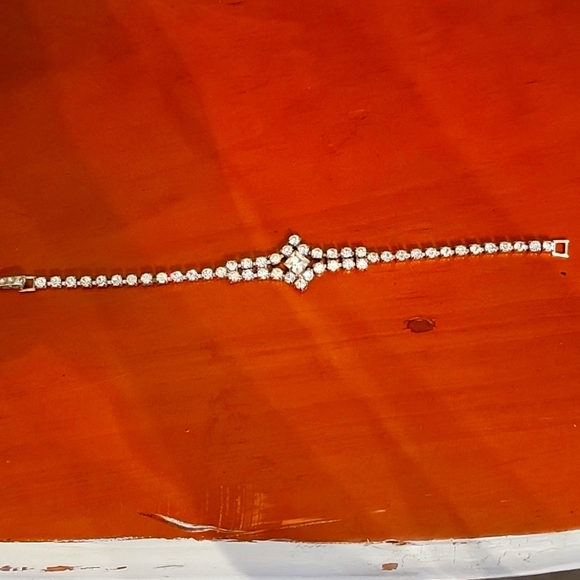 Vintage Silver Plated‎ Rhinestone Clasp Bracelet - Picture 1 of 4